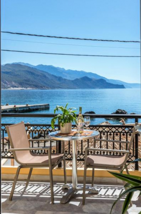 Гостиница Harbour Studios And Apartments  Палеохора